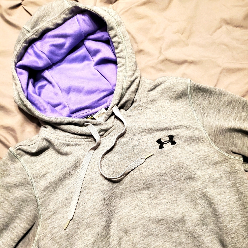 Under Armour Sweatshirt